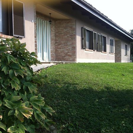 Agriturismo Bottega Di Rosanna Castagnole delle Lanze Room photo